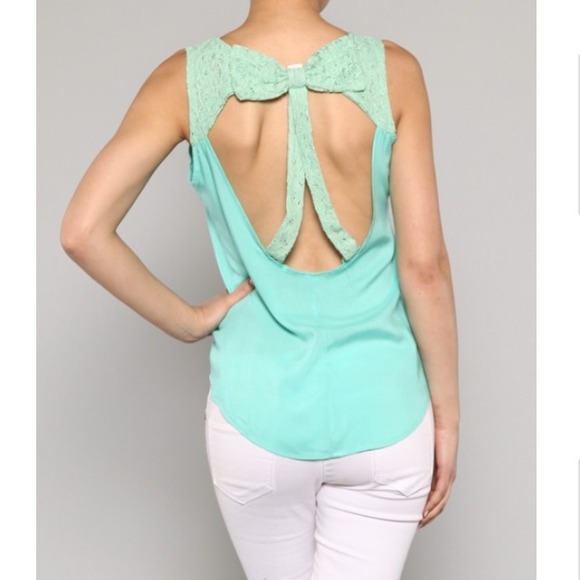 Bow lace top shipment is in :)  2S 2M 2L left :)