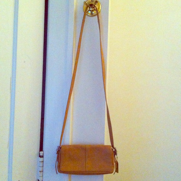 Camel leather authentic Coach purse