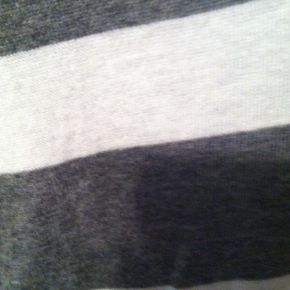 Sweater - Picture 2 of 4