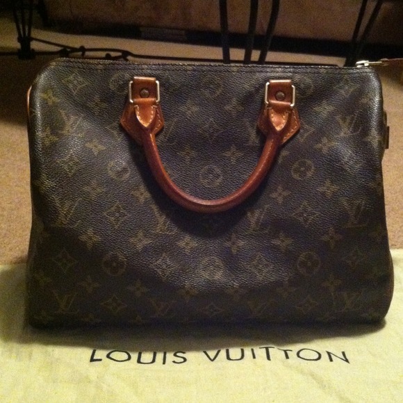 Louis Vuitton monogram speedy 30
