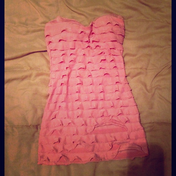 Ruffle baby pink tube top