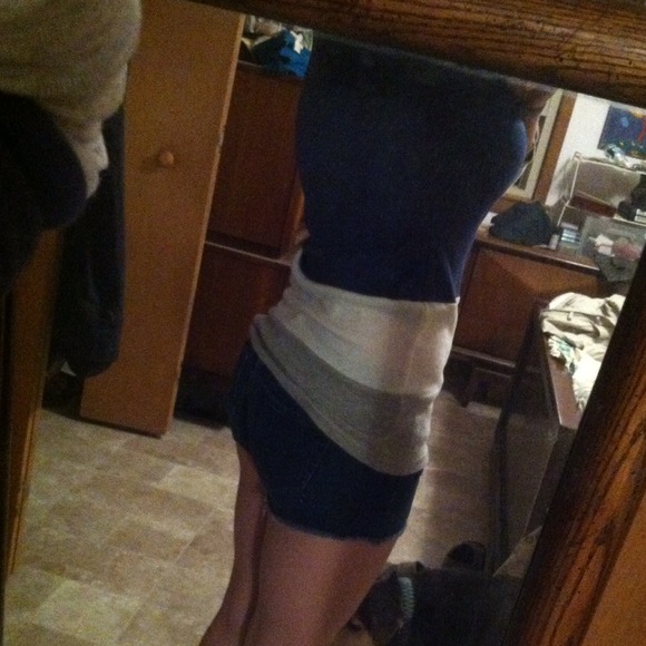 🐚REDUCED!!!! Quarter sleeved block color shirt🐚 - Picture 3 of 3