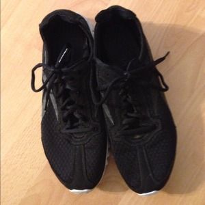 Reebok Real Flex women's size 8