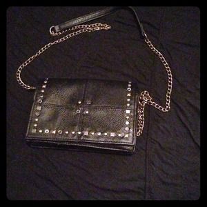 Black shoulder bag