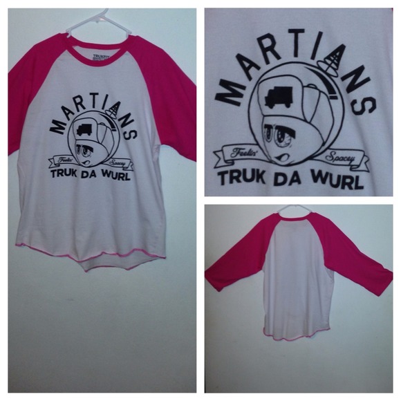 Men's quarter sleeve shirt