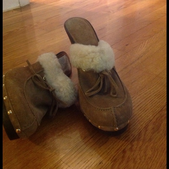 REDUCED MICHAEL by Michael Kors tan suede.