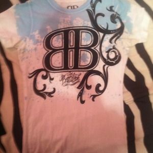 White big black shirt