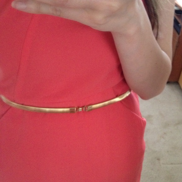 🔴SOLD🔴💛Gold Stretchy Belt💛 - Picture 2 of 3