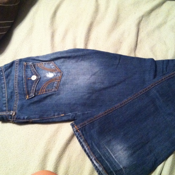 Jeans - Picture 2 of 3