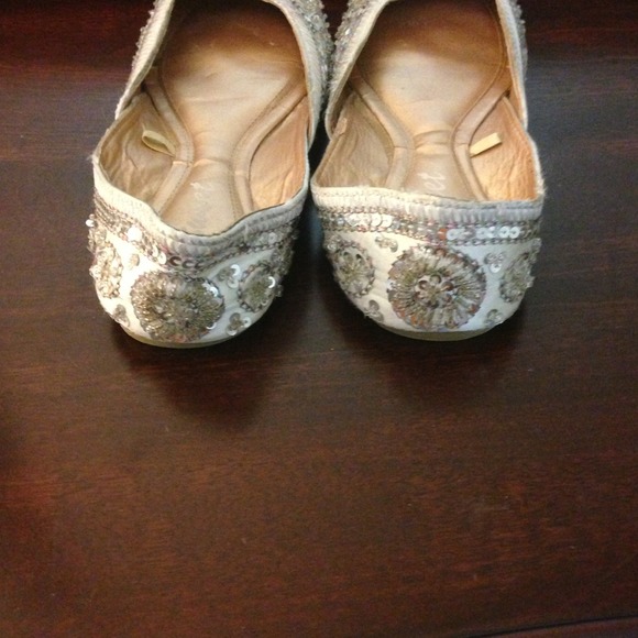 Traded 🚫🚫Gorgeous silver flats - Picture 4 of 4