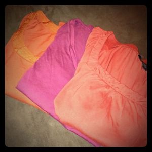 💌SOLD📤👚Bundle, 3 Banana Republic shirts