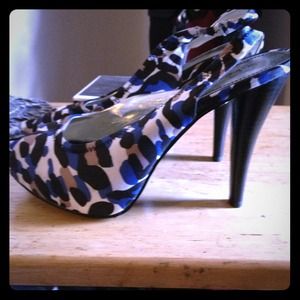Style&Co Leopard Print Peep-Toe Slingbacks 8