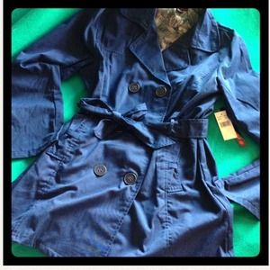 Lightweight navy blue peacoat