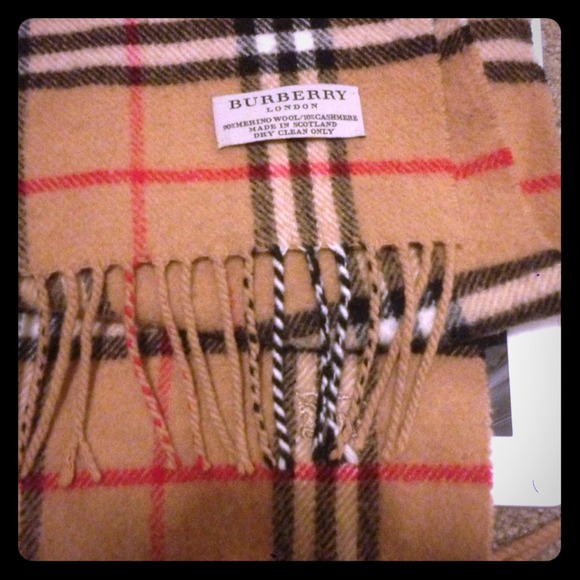 Burberry scarf