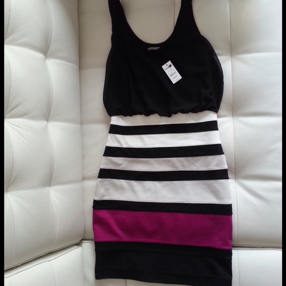 SOLD NWT EXPRESS Colorblock dress Sz XS