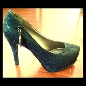 Amazing jus fab black lace heels