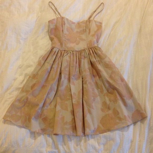 H&M Dresses & Skirts - H&M floral sundress with corset