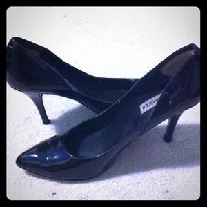 Steve Madden black patent heels