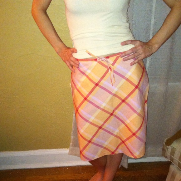 Spring skirt - Picture 2 of 3