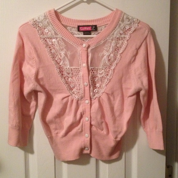 Pink sweater with white detail