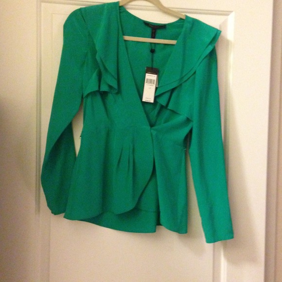 $158 BCBG Maxazria NWT silk emerald green top