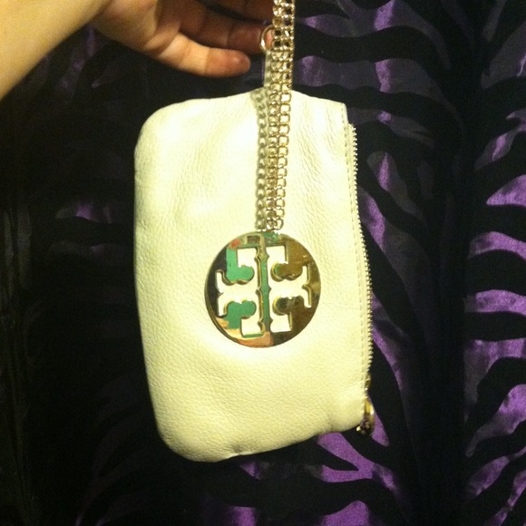 Tory burch clutch