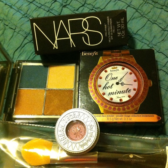 *Sold* Makeup set.