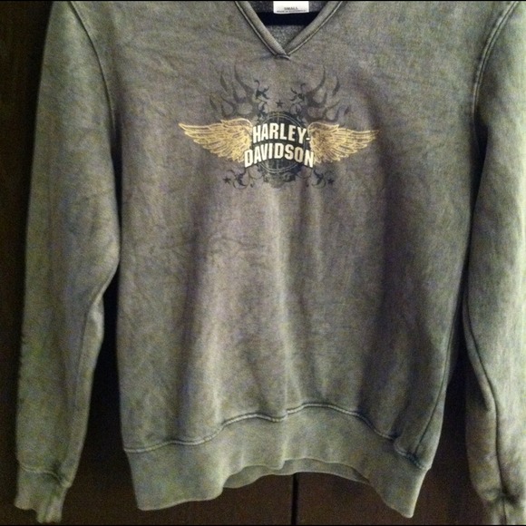 $$$SOLD$$$ Harley Davidson Hoodie and shirt bundle