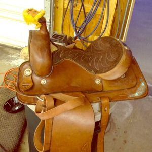 Circle T saddle