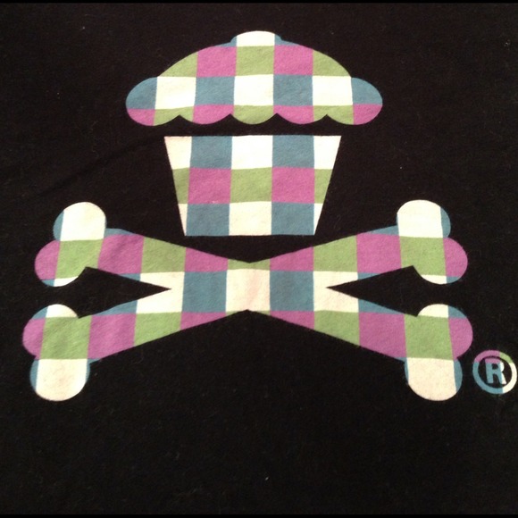 Authentic Johnny Cupcakes T-shirt