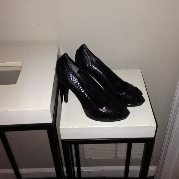 Black platform heel 5 1/2 inch heel