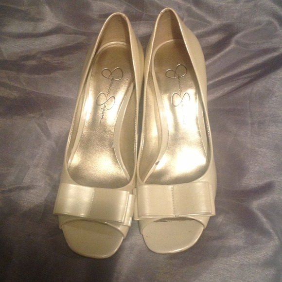 Jessica Simpson pumps👠👠