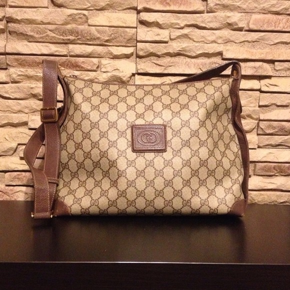 ⛔SOLD⛔100% authentic GUCCI shoulder bag