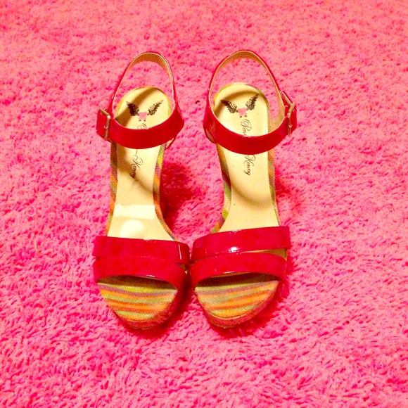 Red wedges