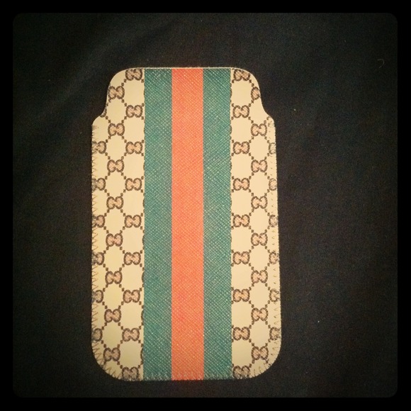 Iphone 4 and 4s gucci case