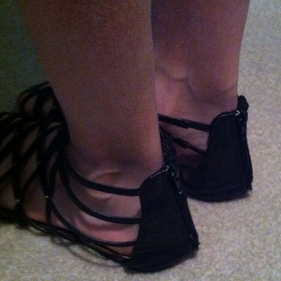 Sandals - Picture 2 of 2