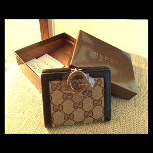 Authentic Gucci wallet