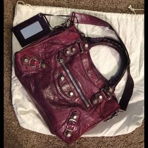 ( SOLD) Authentic Balenciaga Giant 12 city