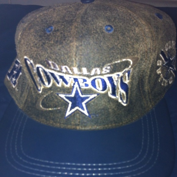 Vintage Cowboys Strap Back, new like condition