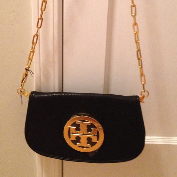 Beautiful black shoulder purse.