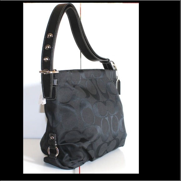 Brand new authentic coach signature hobo