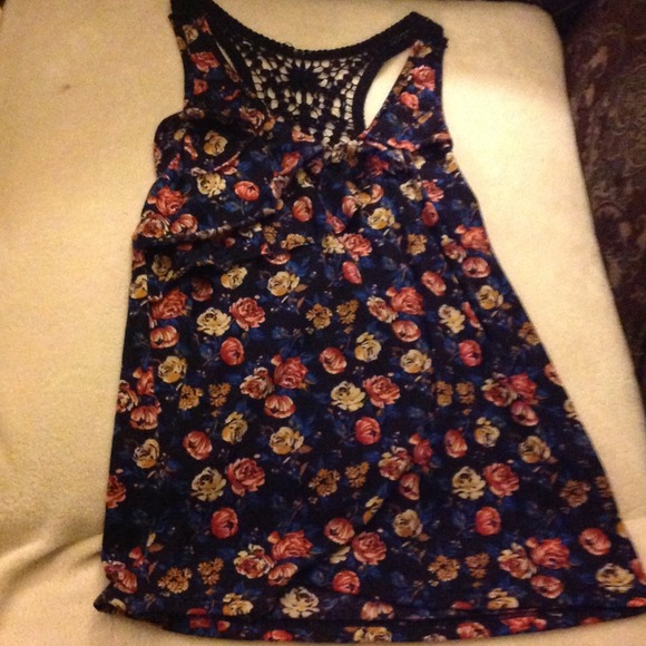 Bundle for Ana Cute black & dark blue flower top
