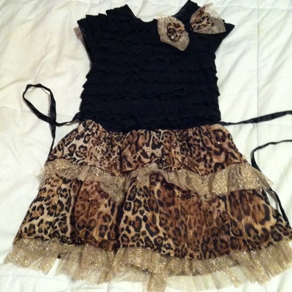 Dresses & Skirts - Dress
