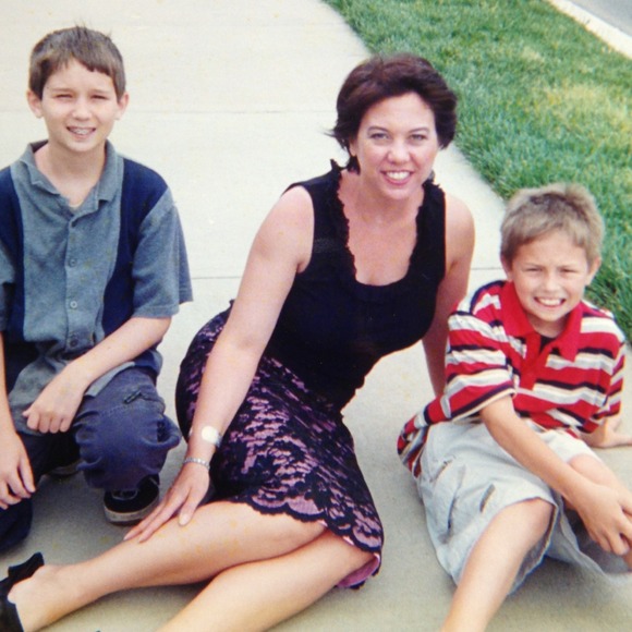 🎉HOST PICK🎉 Karen Kane lace skirt - Picture 4 of 4