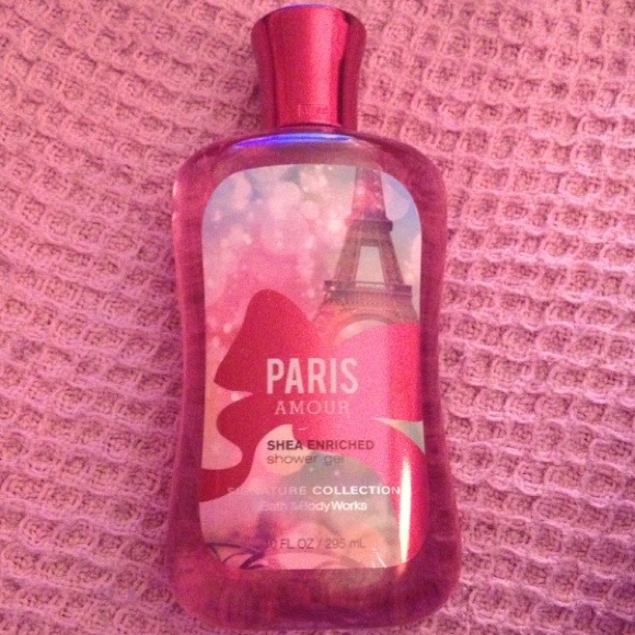 🚫SOLD IN BUNDLE🚫 Bath and Body works shower gel