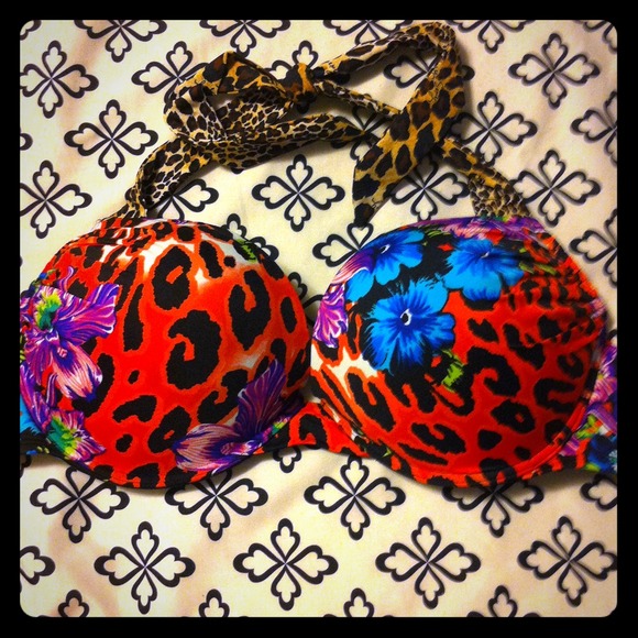 Victoria's Secret bombshell swim Top