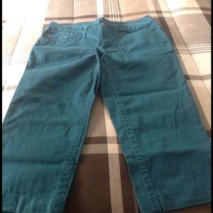 Green Faded Glory Capri Jeans