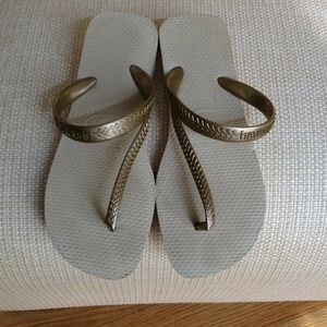 Havaianas Gold!!!  Flip flop season!!!