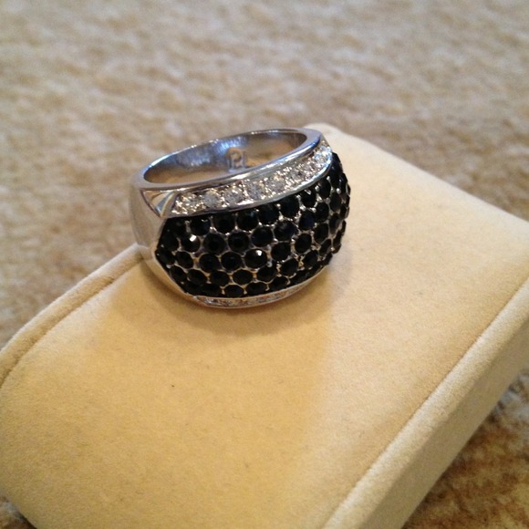 Crystal ring - Picture 2 of 2