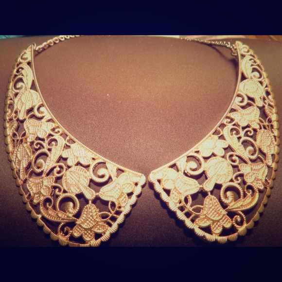 Collar gold ( fake ) necklace